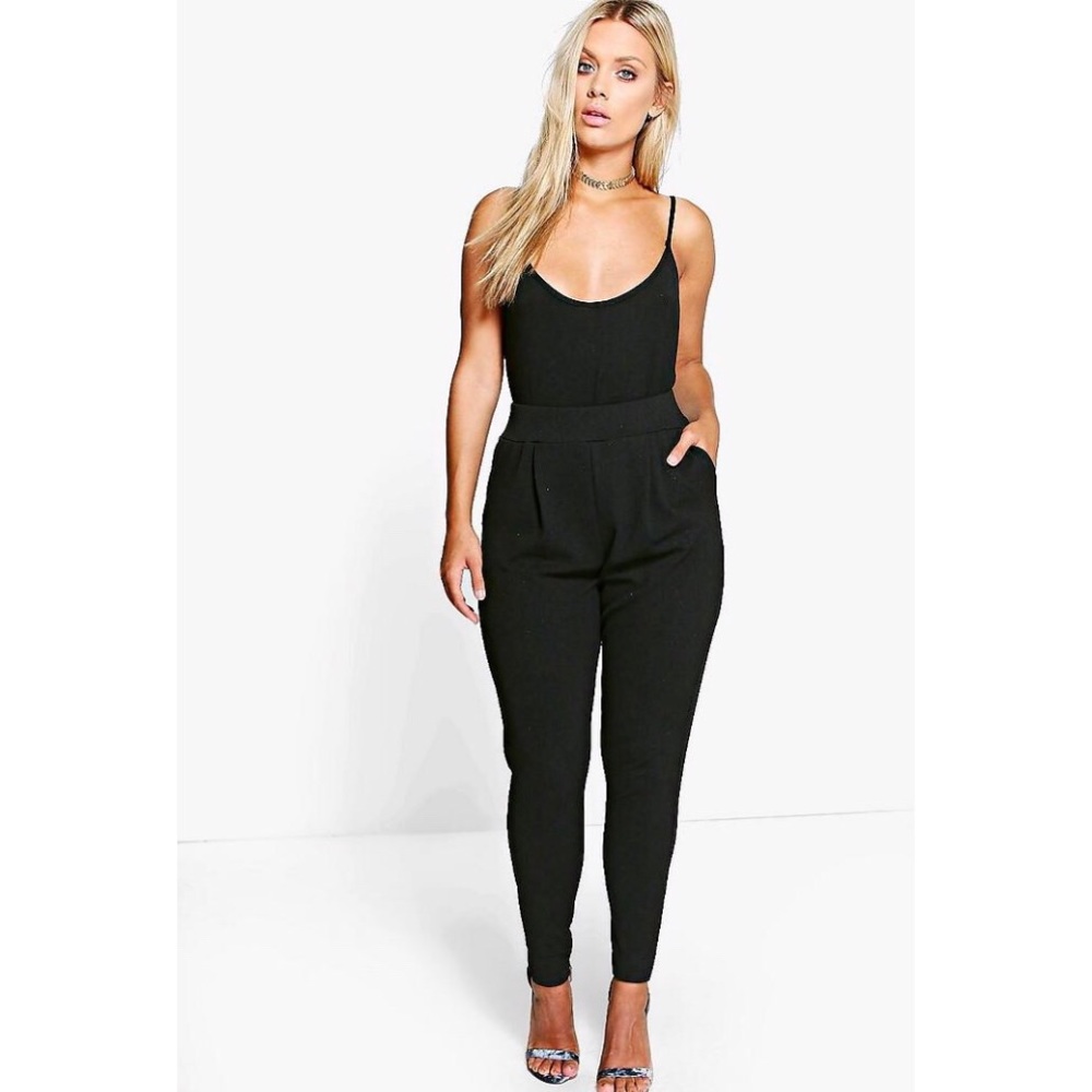 Boohoo Plus Size Diane Pleated Trouser NWT